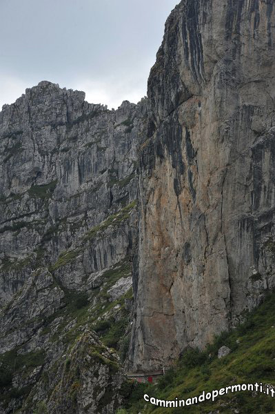 121 Periplo e vetta Monte Alben la Croce.JPG